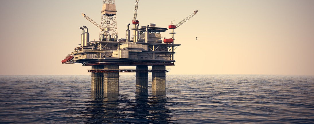 plataforma petrolera en el mar
